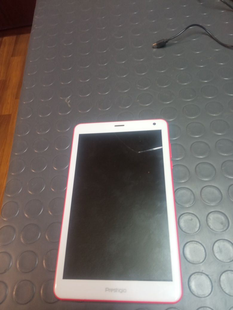 Таблет Prestigio QPro за части