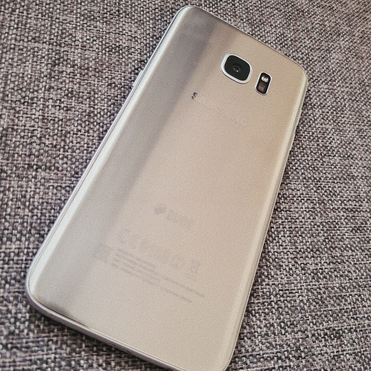 SAMSUNG S7 edge продается