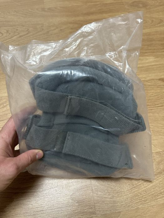 Vând set genunchere ,cotiere camuflaj digital