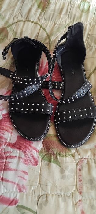 Дамски сандали няколко броя