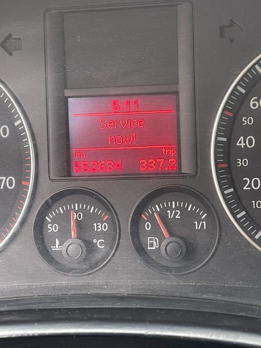 Vând vitei sau schimb