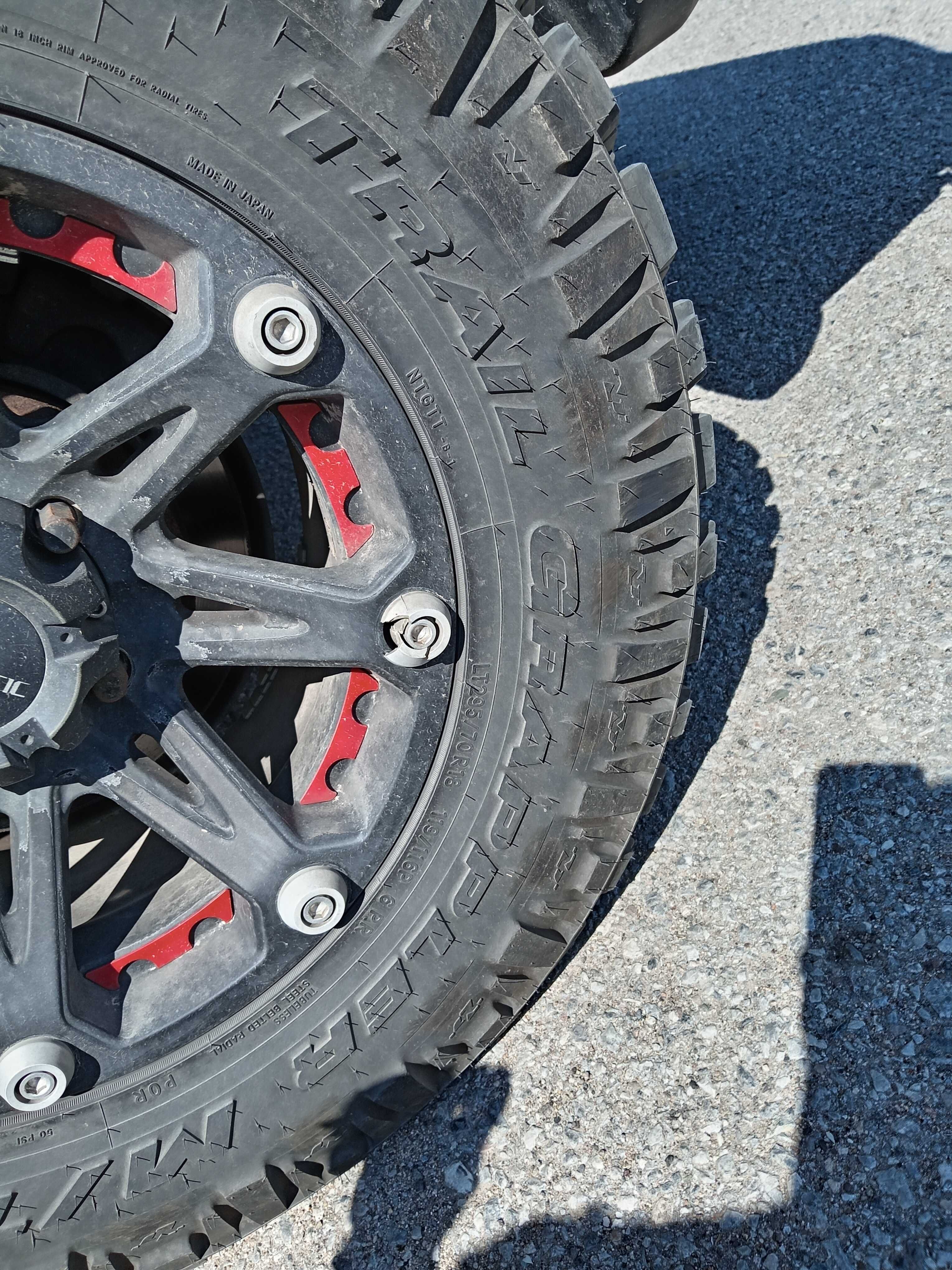 Nitto trail grappler m/t 295/70/18