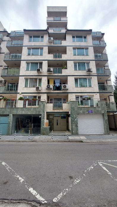 Дава се под наем Гараж / Паркомясто в София, Банишора - 34 кв.м за 234.6 € - Снимка #2