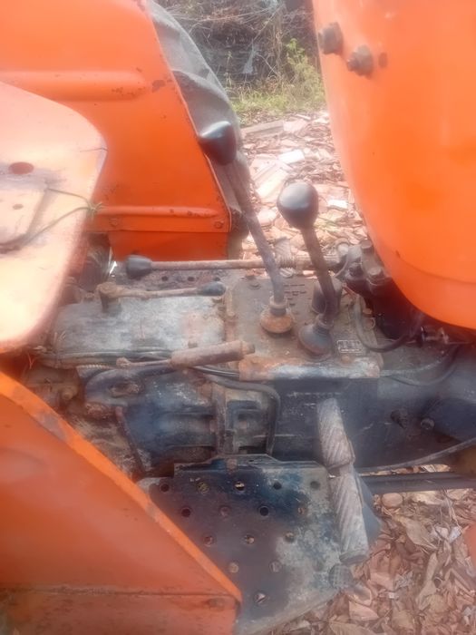 Vând tractor fiat 500 50