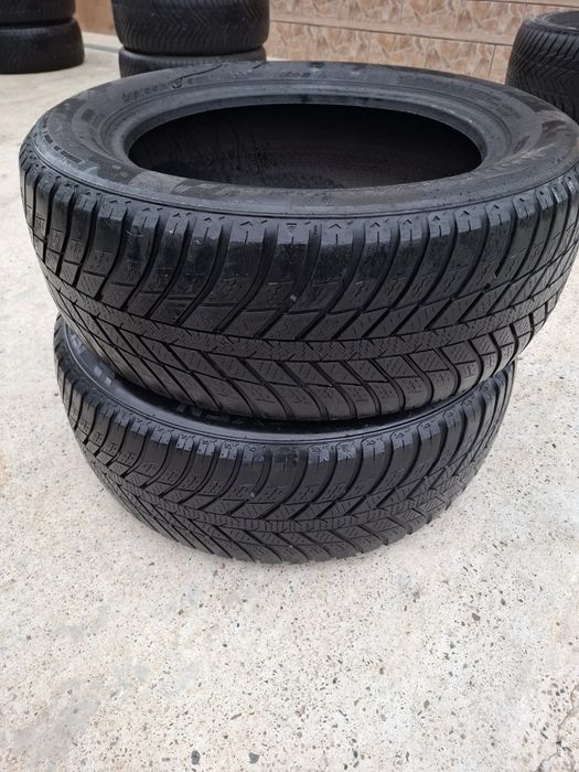 Cauciucuri iarnă 215 55 16