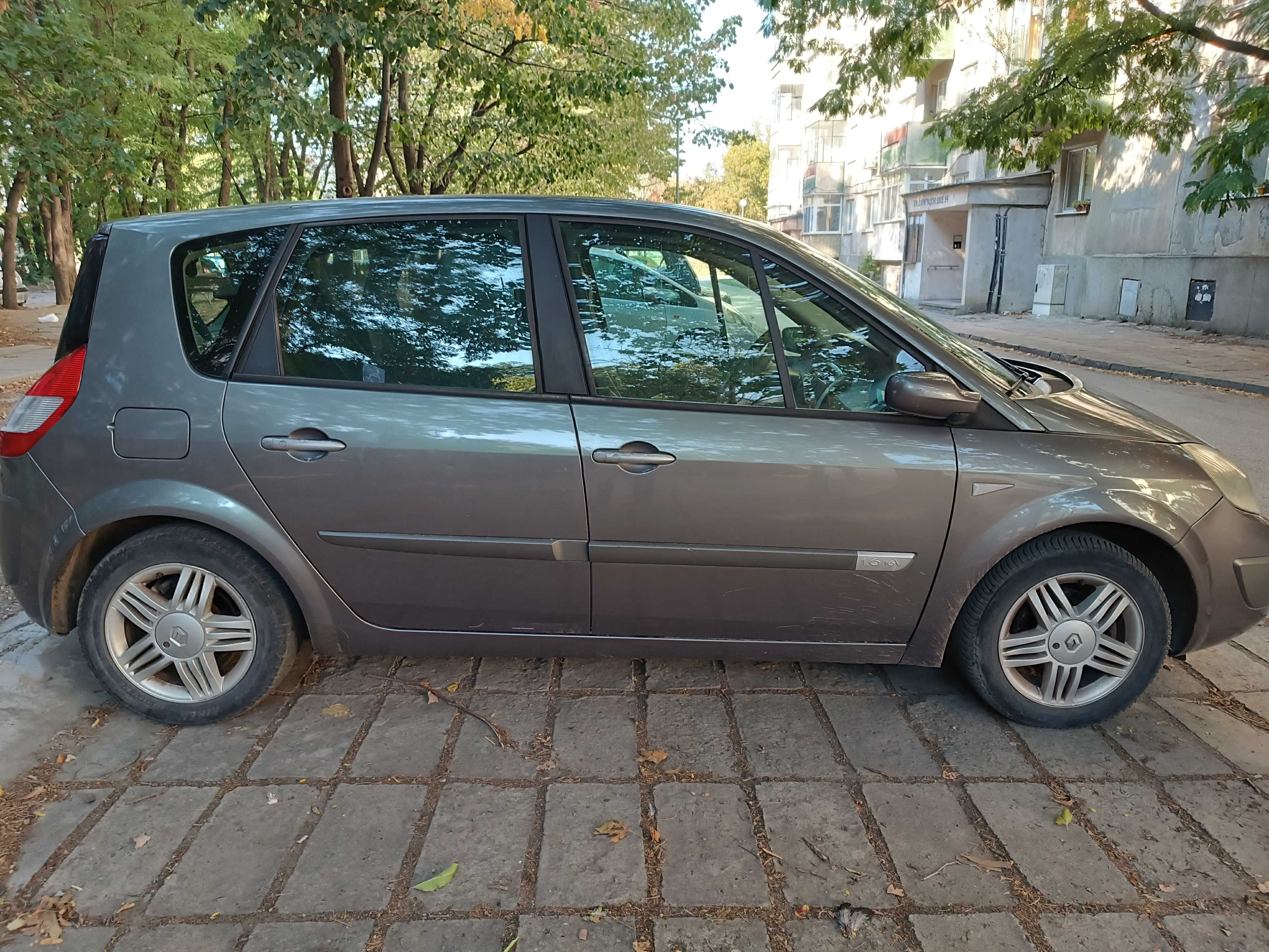 Renault Scenic 1.6 бензин 111к.с