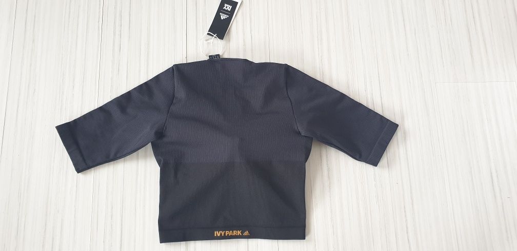 Adidas IVY PARK Crop / Size M НОВО! ОРИГИНАЛ! Дамско Горнище - Тип Бюс