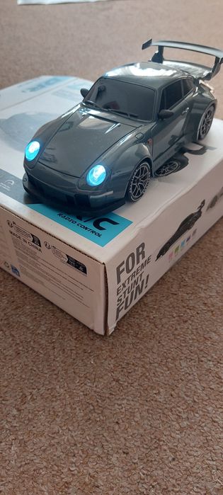 Mașinuța drift cu telecomanda