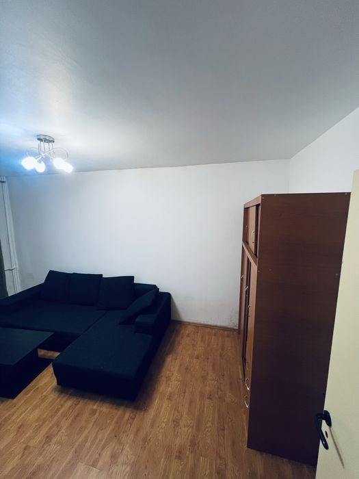 Vand garsoniera micalaca