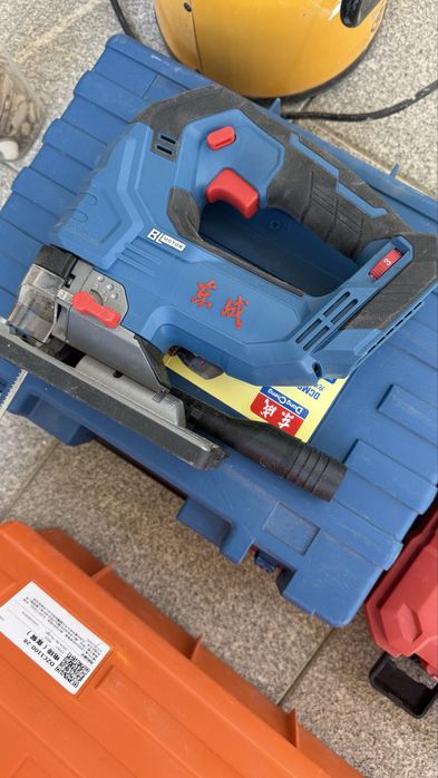 Шурповерт, дрель, лазерь, линейка