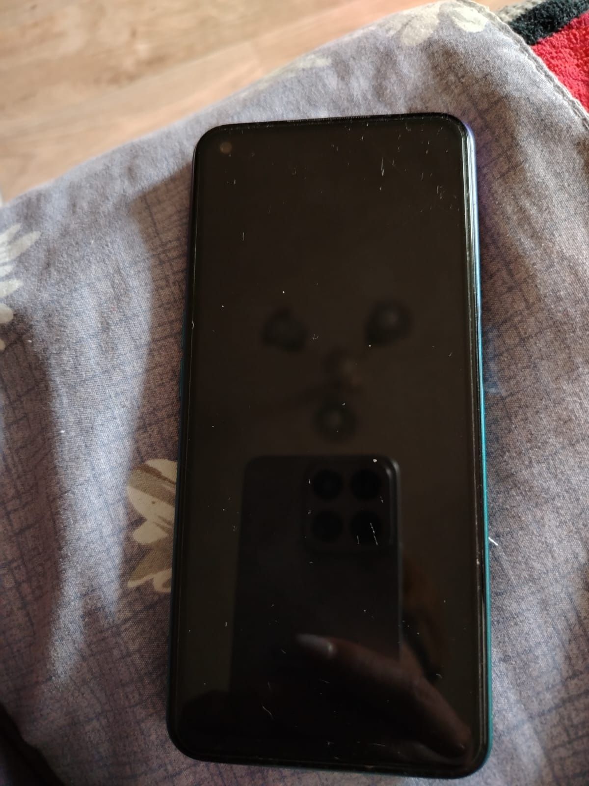 продается телефон Oppo a72
