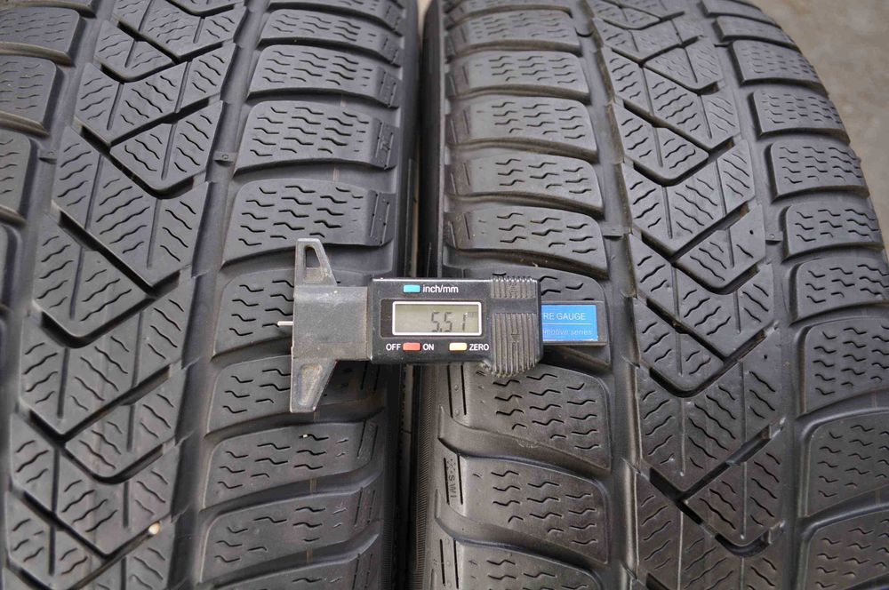 SET 2 Anvelope Iarna 205/60 R17 PIRELLI Sottozero 3 93H