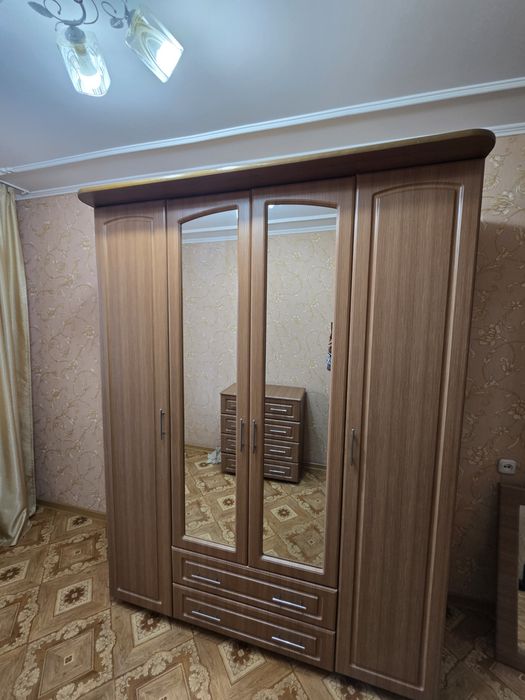 Продам спальный шифанер