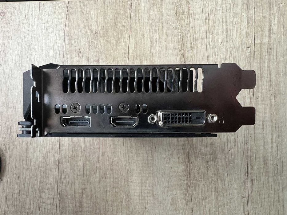 GeForce GTX 1650 Super, 4GB GDDR6 (Asus TUF-GTX1650S-O4G-GAMING)