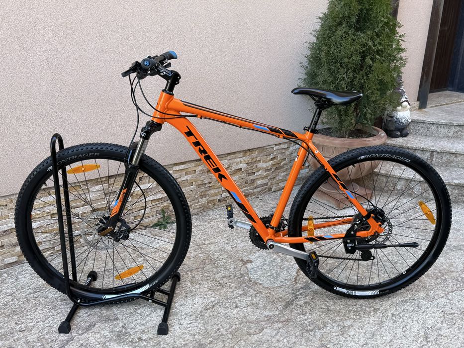 Trek Marlin 6 29 цола XL размер 3х8 скорости Altus