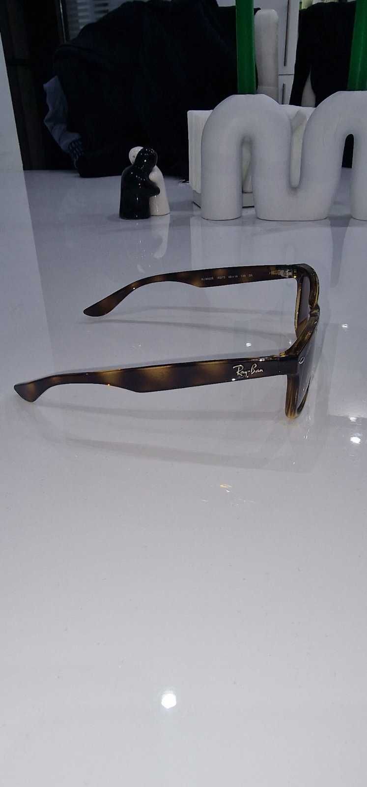 Ray Ban детски слънчеви очила, оригинални.