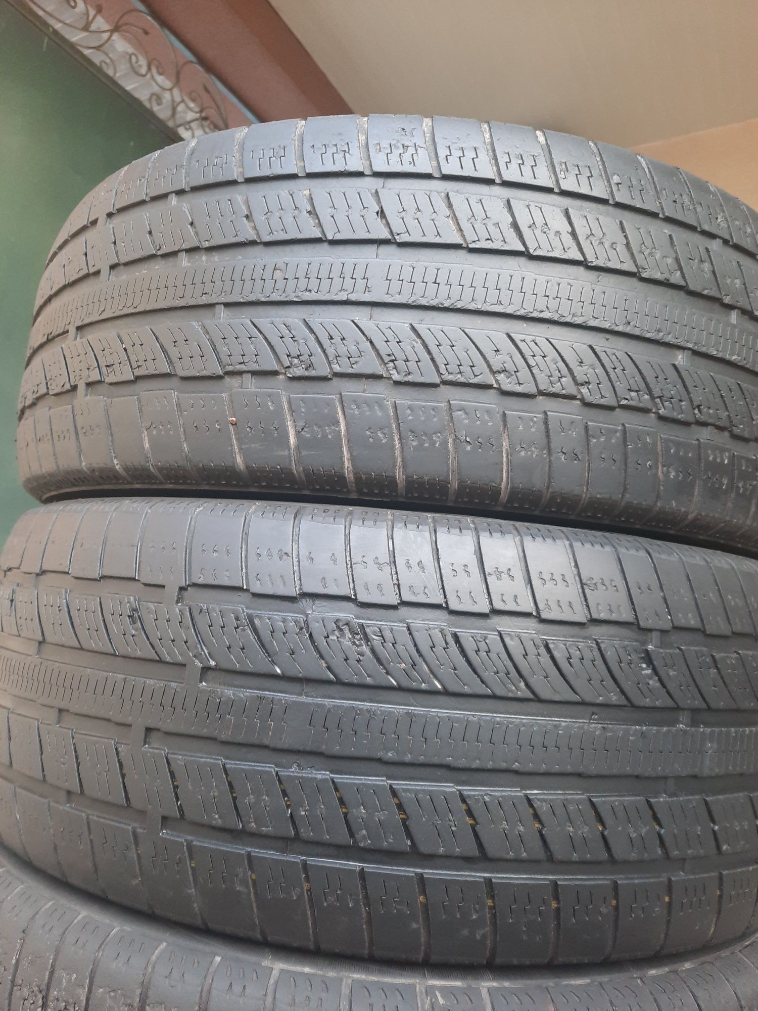 215/55R17.Сотилади.
