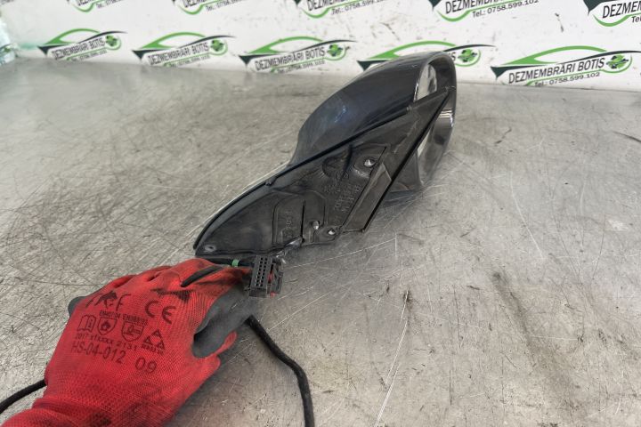 Oglinda dreapta electrica E1010781 / E1 0 10781 Volkswagen VW Passat