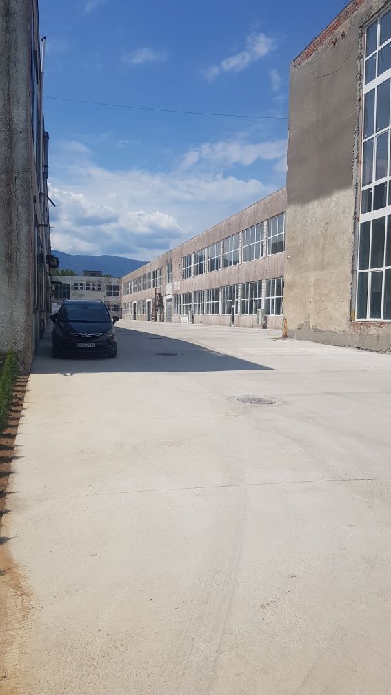Продава се Промишлена сграда в Кюстендил, Промишлена зона - Изток - 2800 кв.м за 250 €/кв.м - Снимка #4
