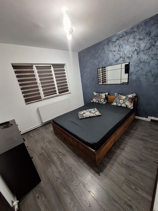 Închiriez apartament 2 camere! B-dul Dacia Bl M3