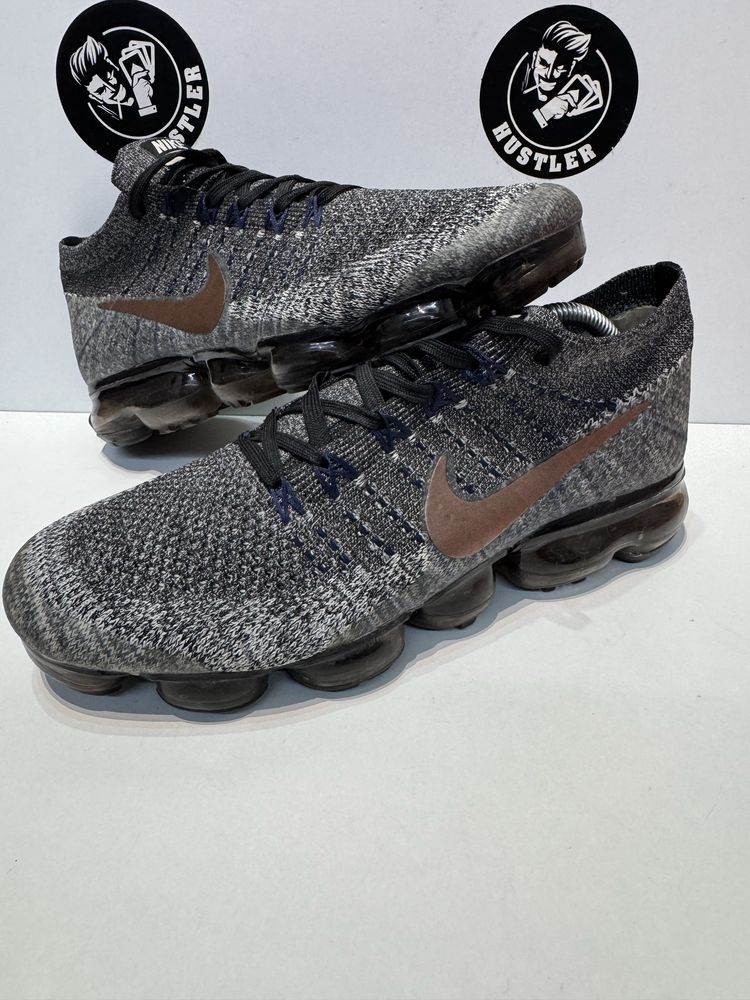 Маратонки NIKE VAPORMAX .Номер 42
