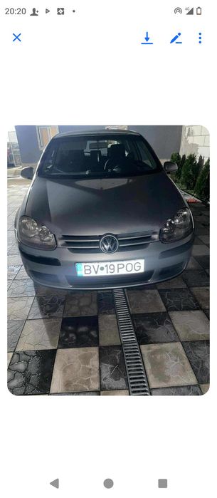 Vând sau schimb golf 5