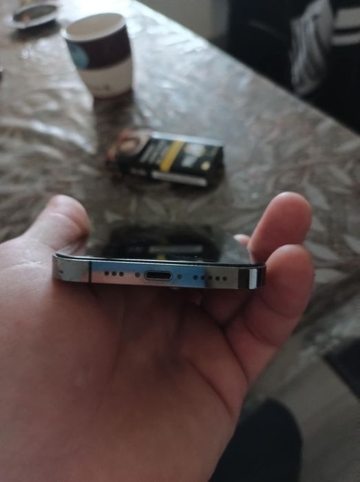 Vând IPhone 12 Pro de 256