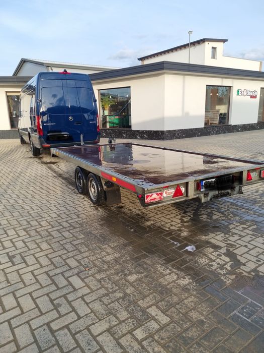 Vand trailer temared