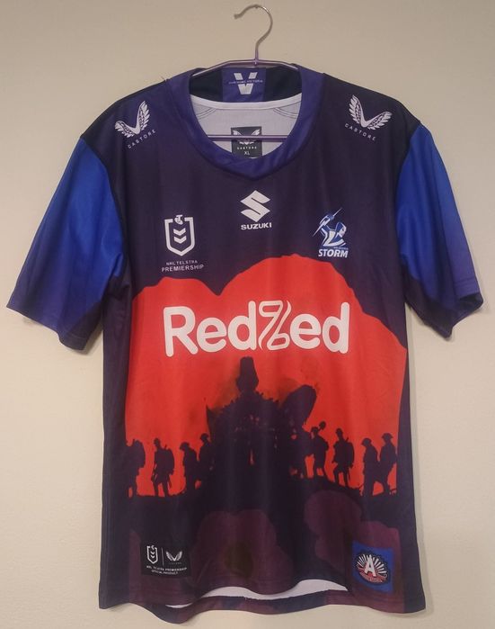 NFL, ръгби и американски футбол дрехи/артикули