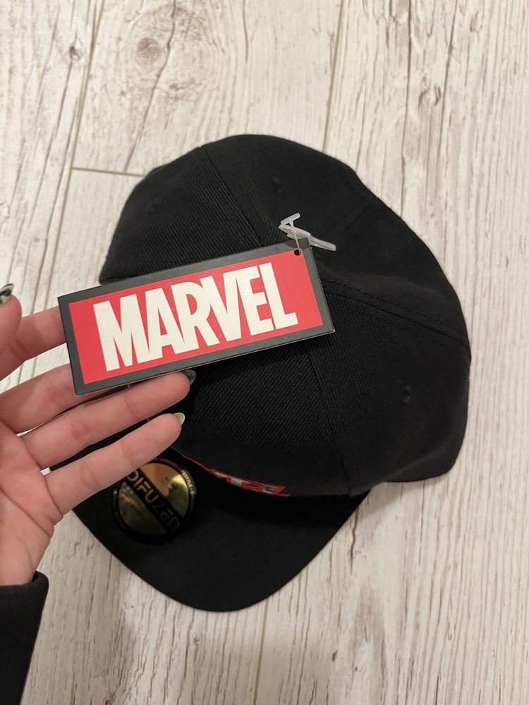 шапка Марвъл Marvel