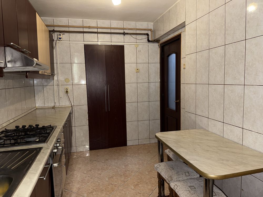 Apartament 2 camere decomandat – Zona Centrală, Arad