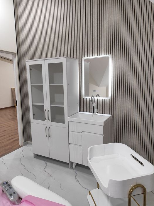 медицинский шкаф / tibbiyot shkafi