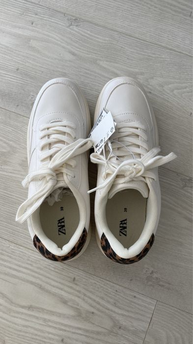 Нови маратонки Zara