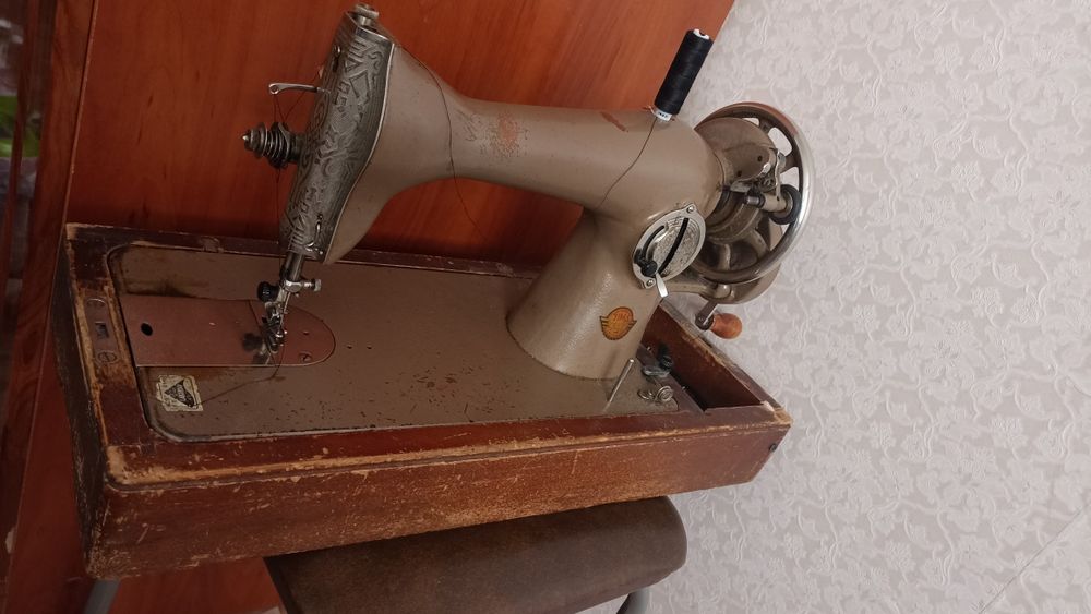продается Швейная машинка