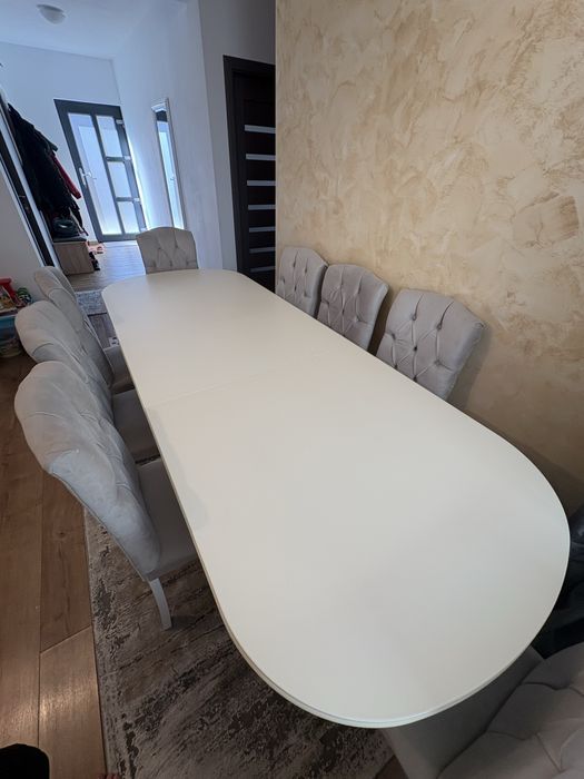 Masa extensibila lemn masiv plus 8 scaune