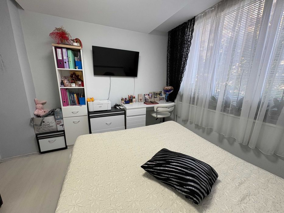 Тристаен, ЛК Тракия, обзаведен