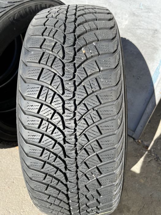 4 бр. зимни гуми 205/55/17 Kumho DOT 1919 6-7 mm