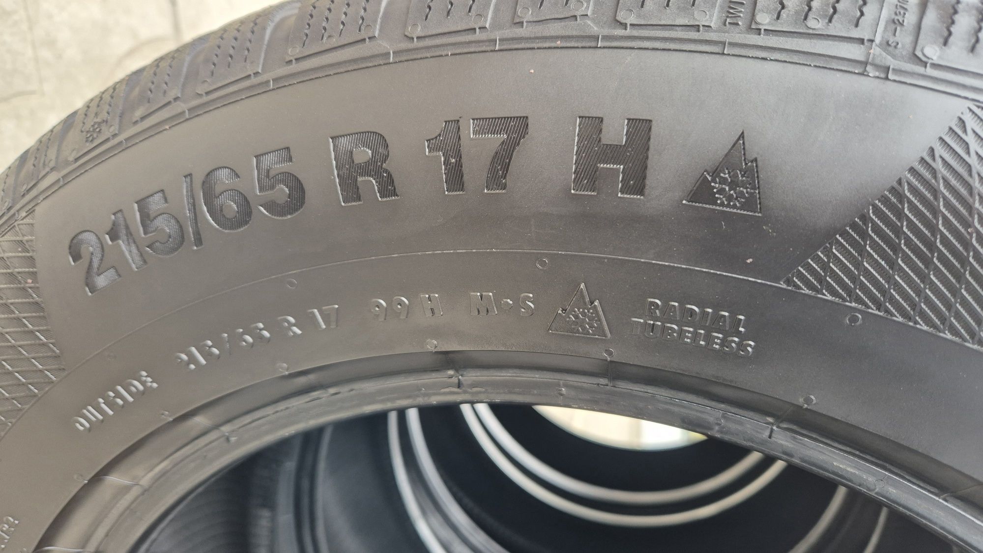 4бр.зимни гуми 215/65/17 99H Continental WinterContact TS 850P