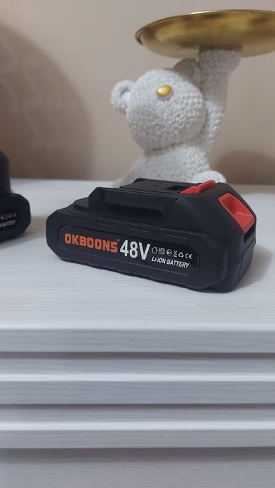 Vand suflanta foarte puternica cu 2 bateri