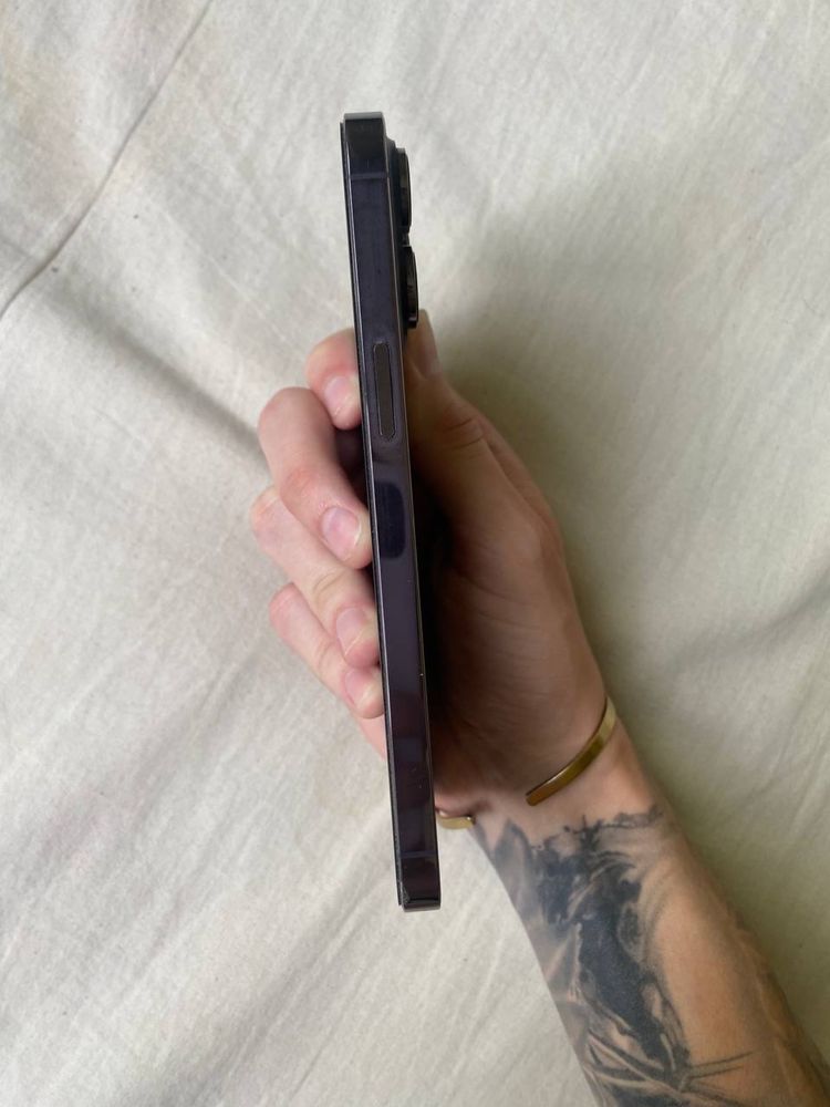 Срочно продается Iphone 14 pro max