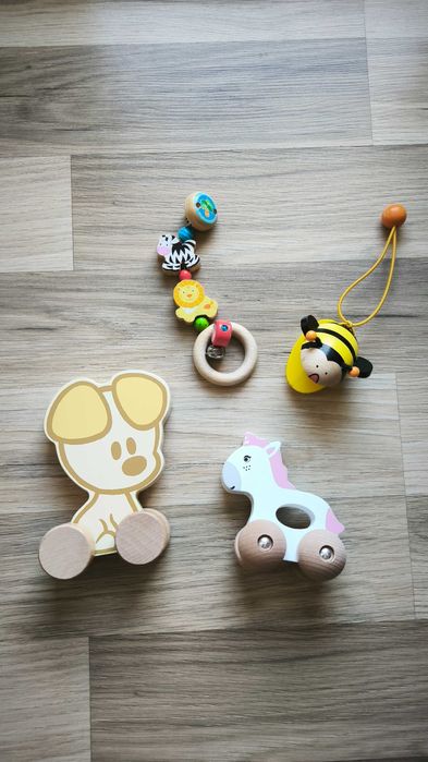 Бебешки и детки играчки 0-1 години