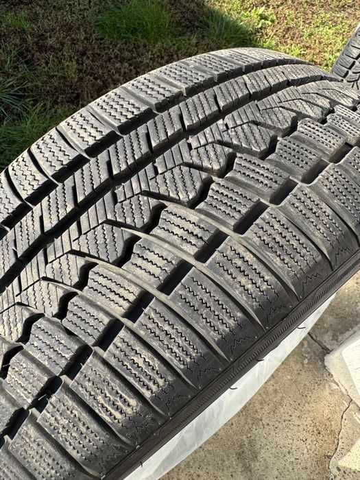 Anvelope iarna 225/50/R17 - 2 bucati, Stare bună