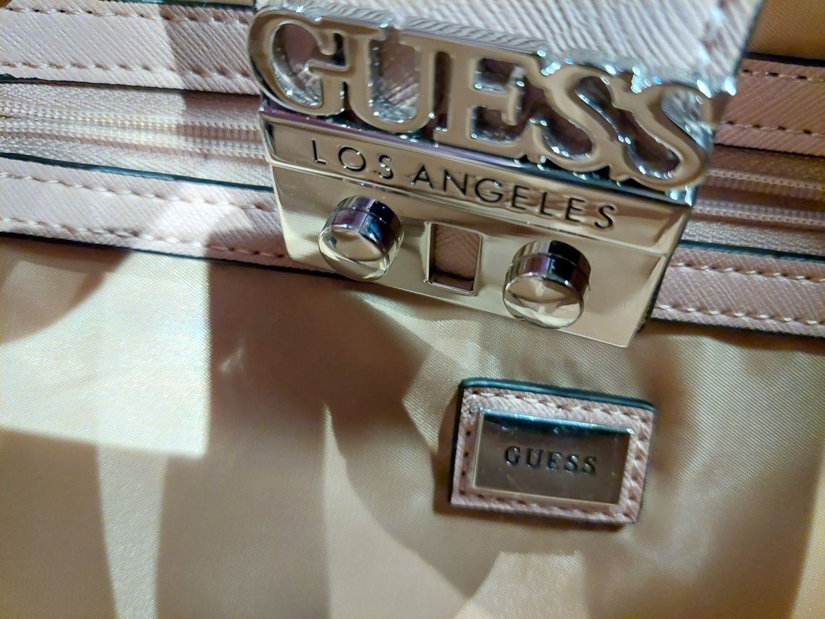 Дамска Чанта GUESS 100% Оригинален Продукт