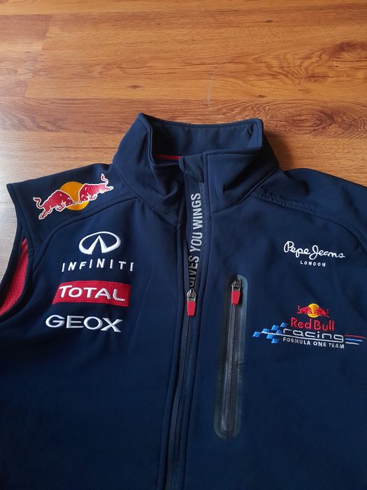 Red Bull Racing Formula мъжки елек L размер.