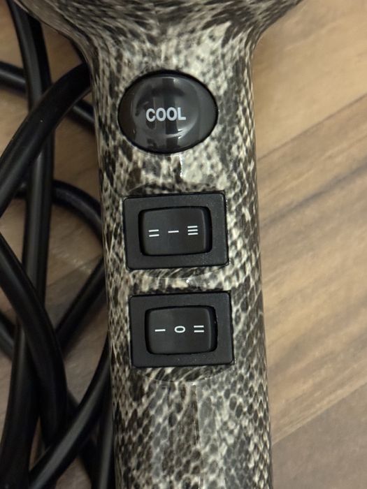 Uscator de par Babyliss Pro editie limitata