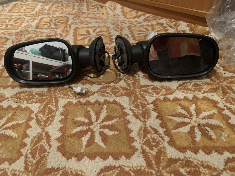 Oglinzi noi Logan !!