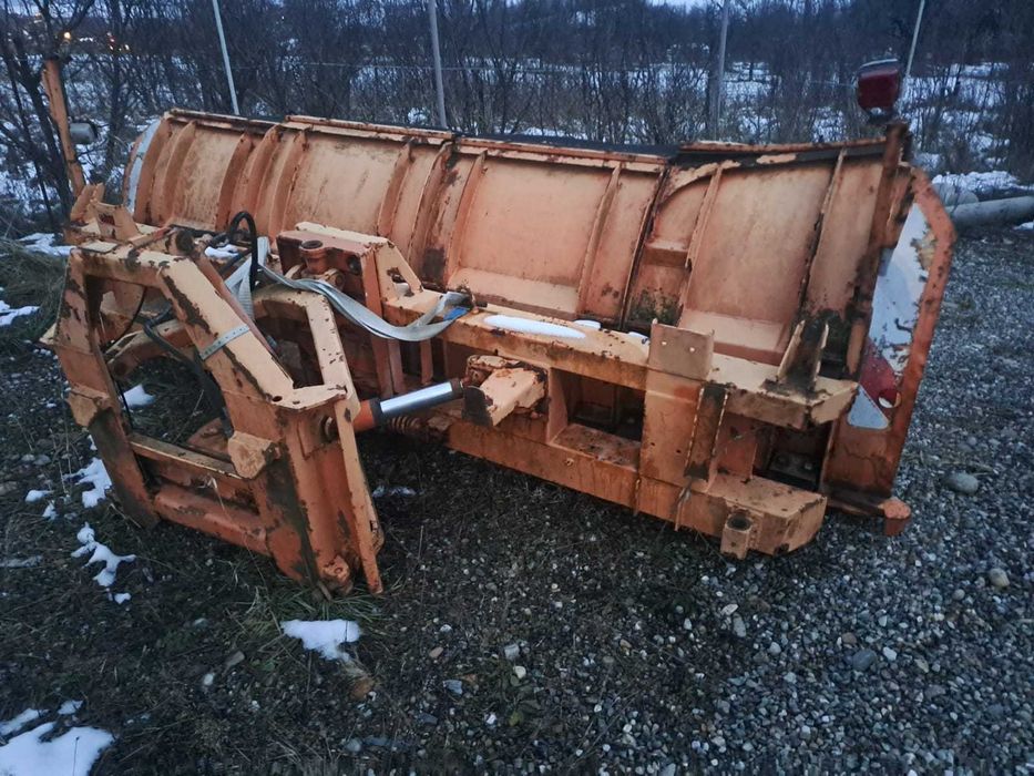 lama de zapada pentru tarctor, unimog
