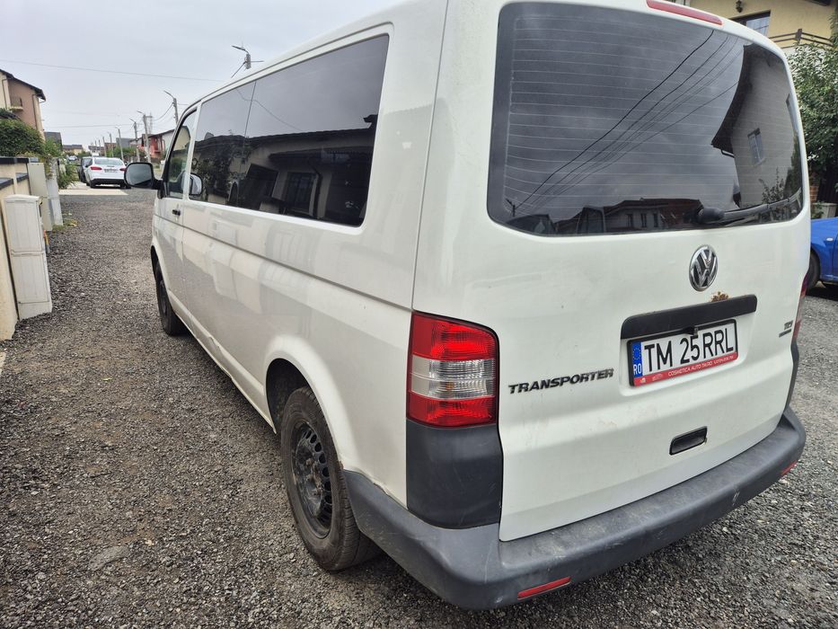 Volkswagen t5 transporter