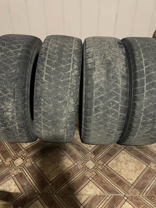 Продам резину автошыны зимние