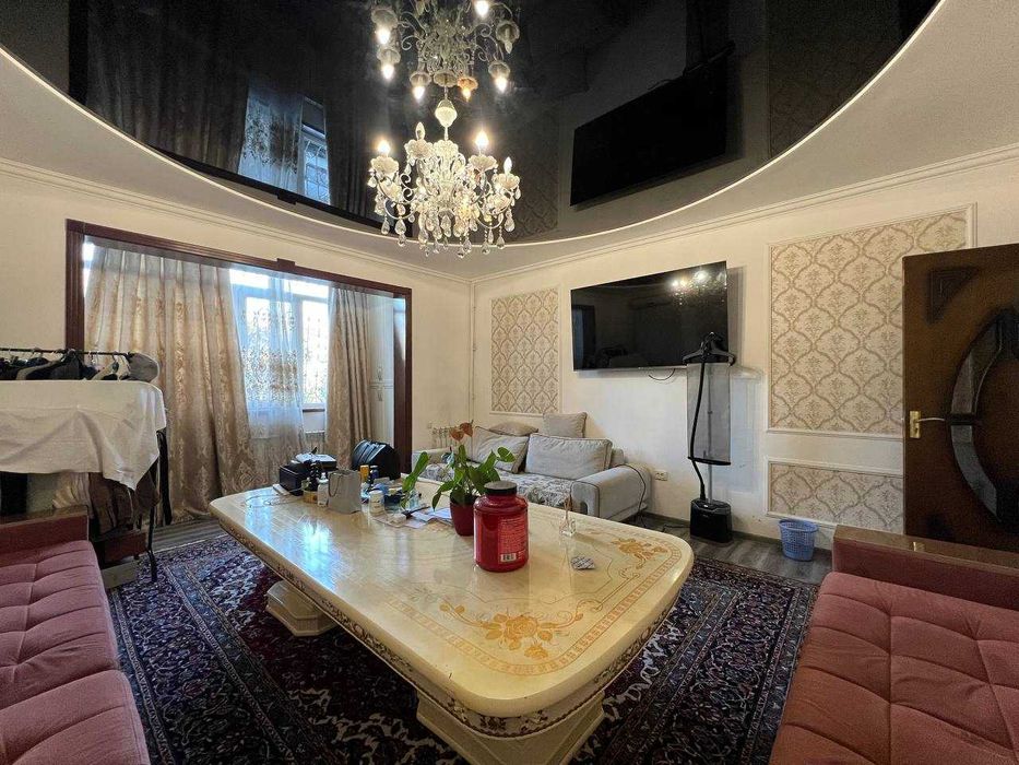 Продаётся 3в2/3/9, 74м2, гостиница Россия, ресторан GOSHT